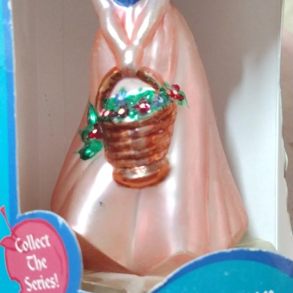 Vintage 2000 Santa's Best Disney's‎ Snow White European Style Glass Ornament